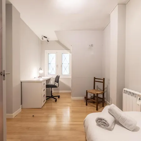 Portu Old Town By Aston Apartment Portugalete